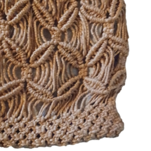 Straw bag. Great for vacation! - Picture 6 of 6